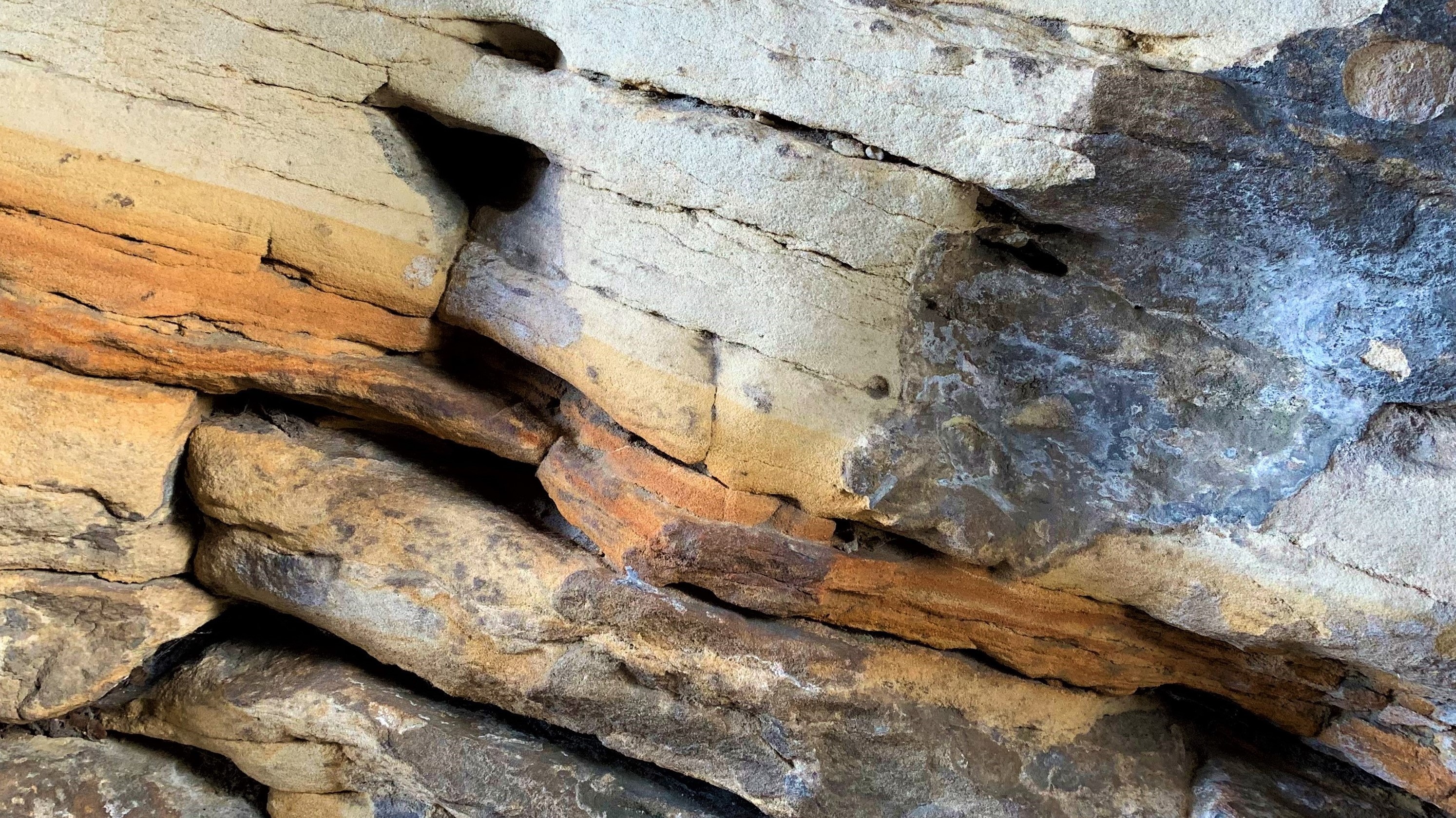 STONE 3